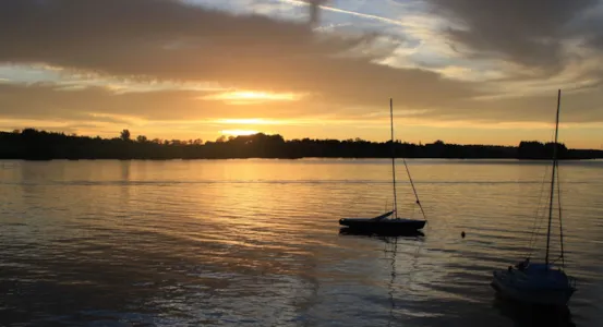 Camping Lac de Pareloup - CampingDirect - Image n°1