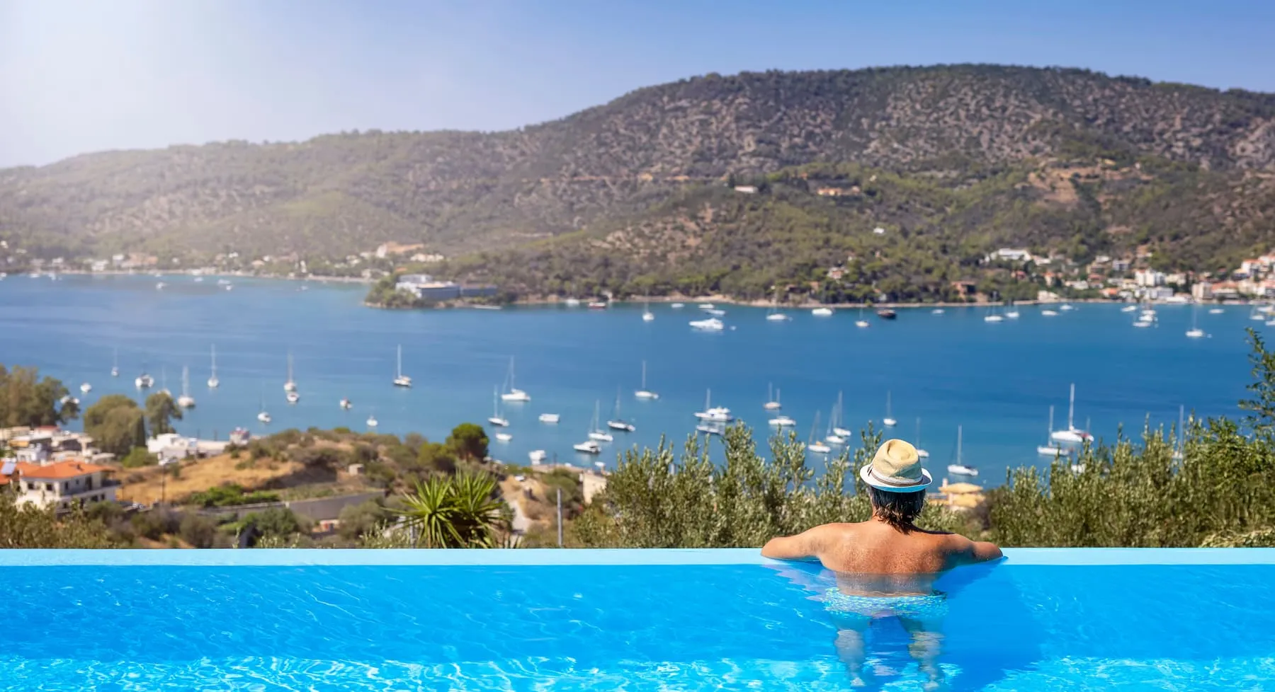 Côte d'Azur bord de mer piscine - Camping Direct 
