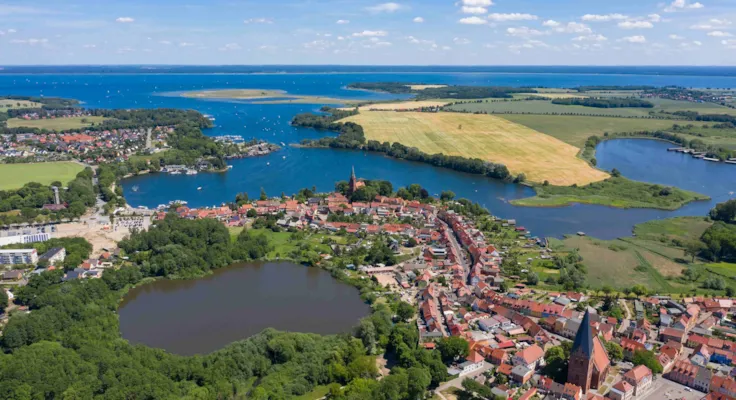 Mecklenburgische Seenplatte: Ihr kompakter Reiseguide für Urlaub im “Land der 1000 Seen”  - CampingDirect