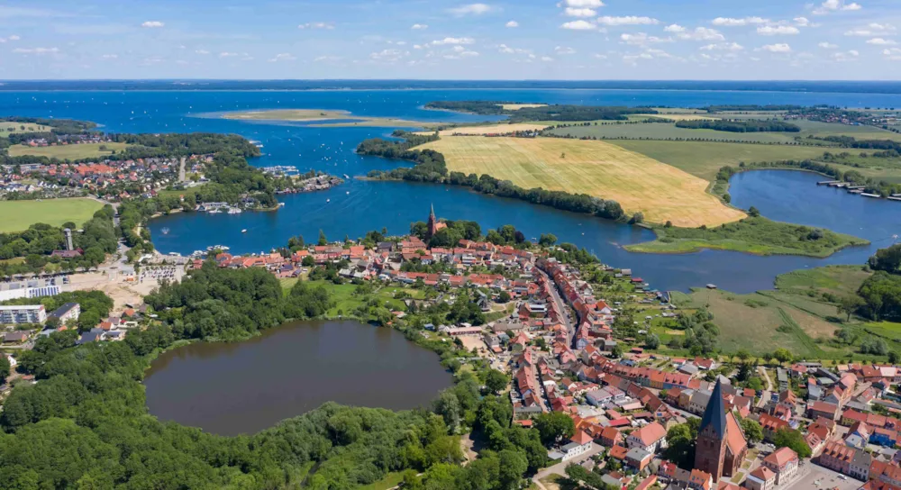 Mecklenburgische Seenplatte: Ihr kompakter Reiseguide für Urlaub im “Land der 1000 Seen”  - CampingDirect