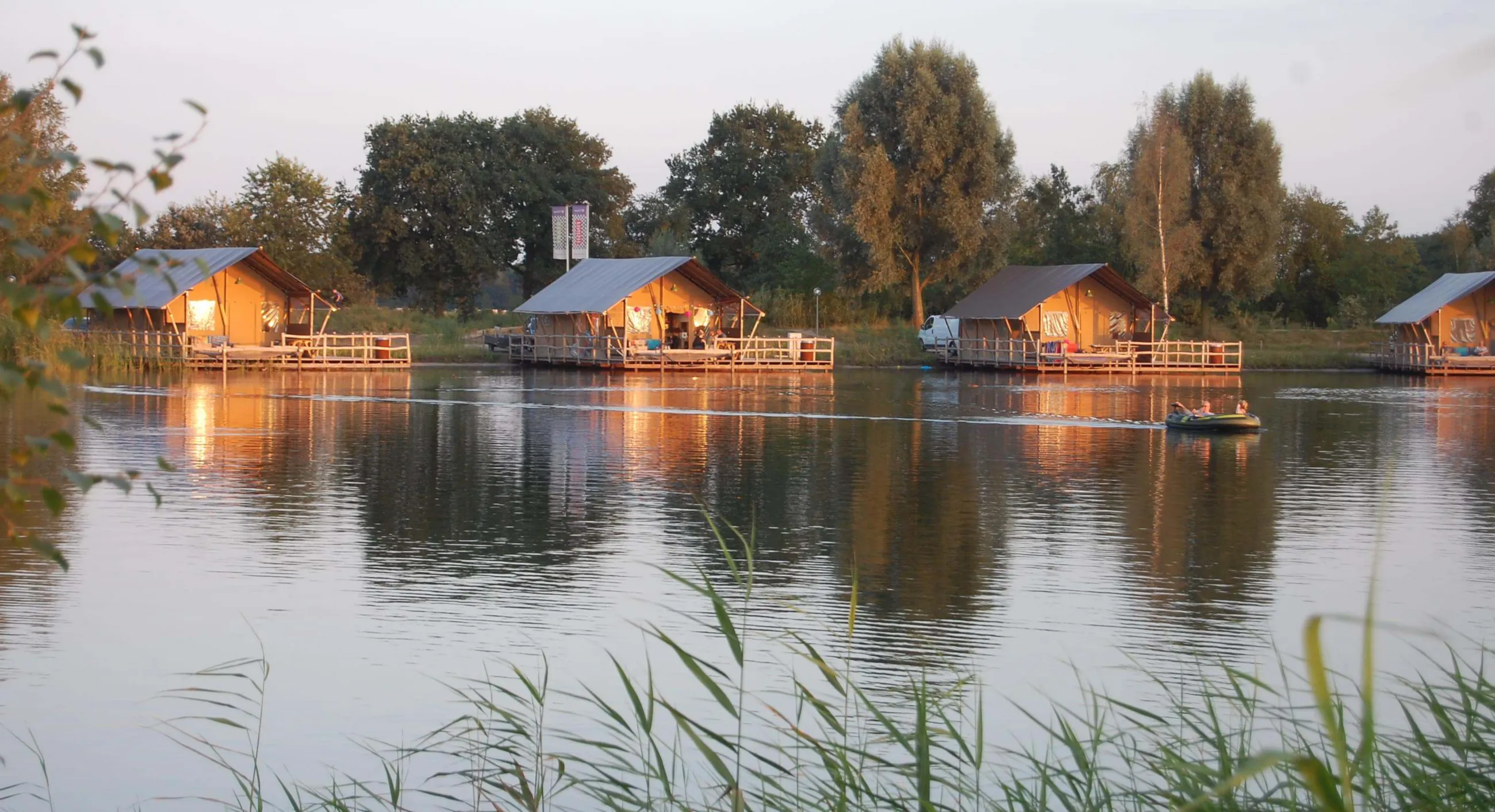 Glamping in den Niederlanden - CampingDirect