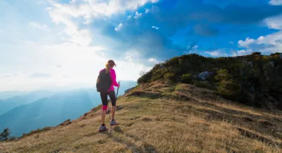 Les bienfaits de la marche nordique en plein air - CampingDirect