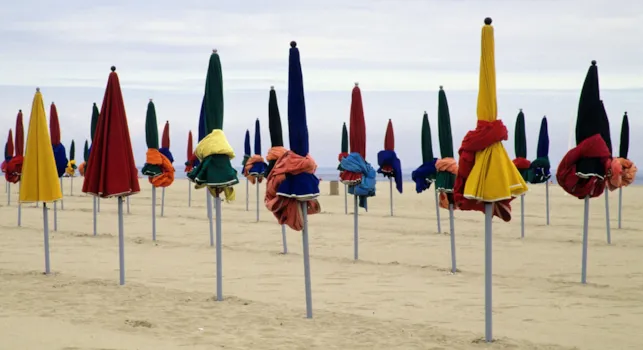 Camping Luc-sur-Mer - CampingDirect - Image n°2