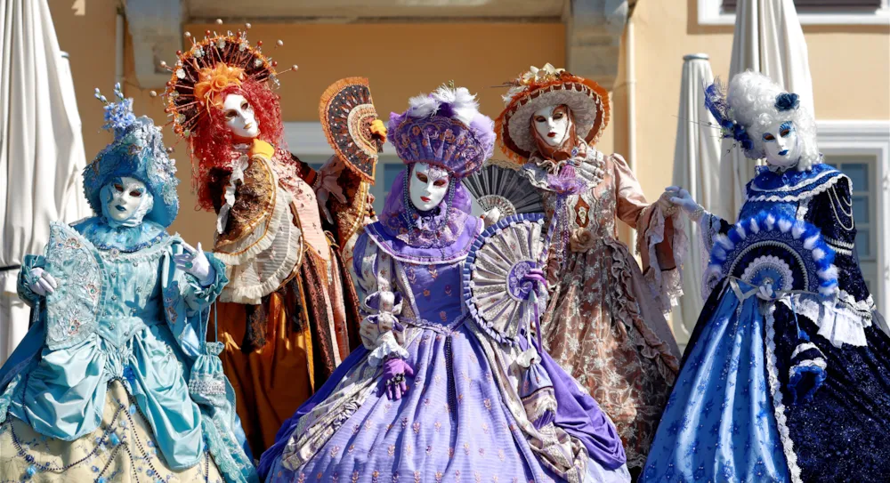 Quando si svolge il Carnevale di Viareggio - CampingDirect - Immagine n°2