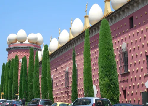 Camping Figueres - CampingDirect
