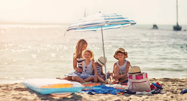 Camping Vacaf bord de mer - CampingDirect - Image n°2