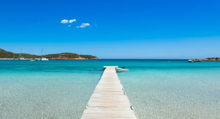 Vacances en camping en Corse : top des destinations à ne pas manquer - CampingDirect