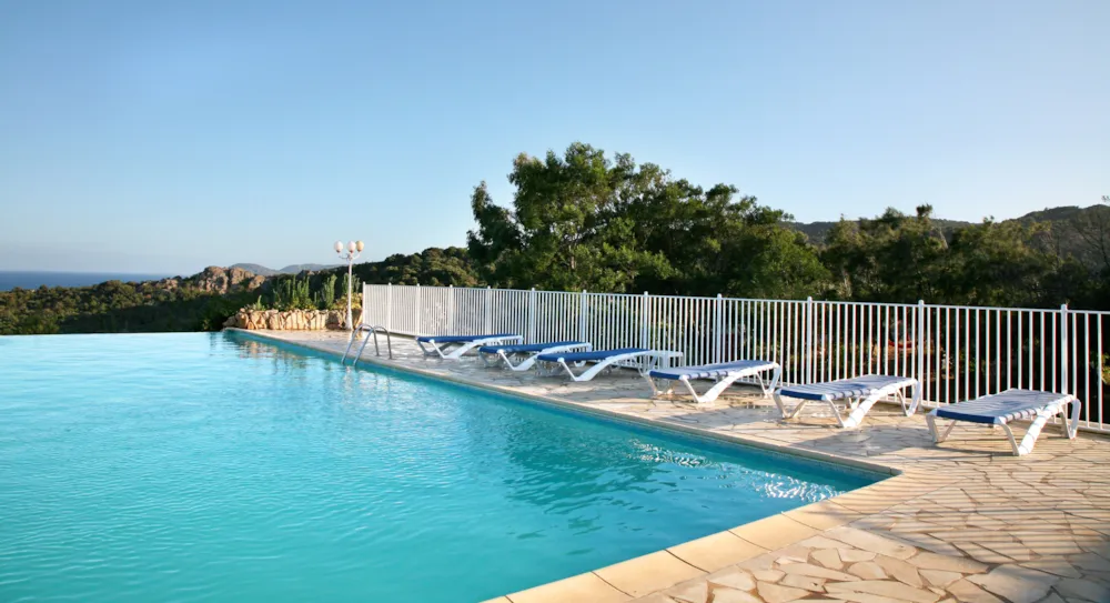 Campings avec piscine pour un été rafraîchissant - CampingDirect - Image n°1