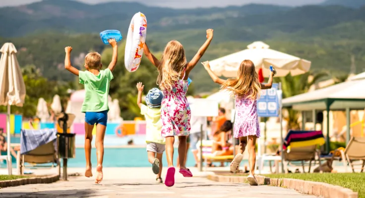 Campings avec clubs enfants pour des vacances familiales réussies - CampingDirect