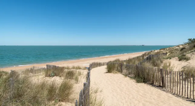 Camping Les Mathes - CampingDirect - Image n°2