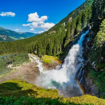 Indrukwekkend uitzicht op de Krimmler watervallen in Oostenrijk | Camping Direct