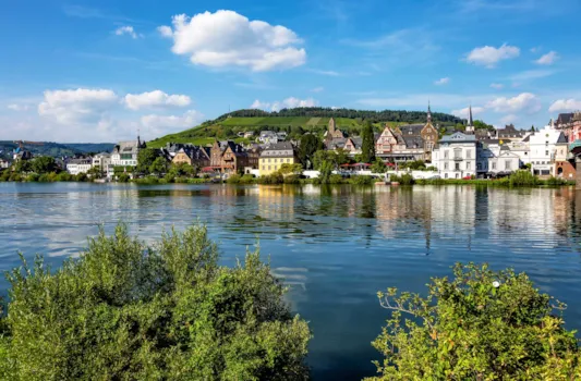 Blick auf Traben-Trarbach an der Mosel