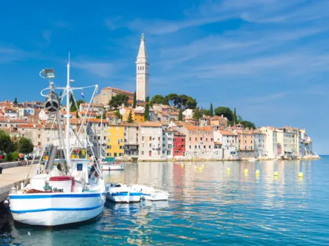 Boote im Hafen von Rovinj