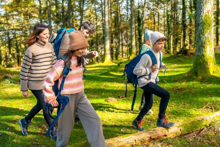 Camping mit Kindern von 7 bis 14 Jahren: Natur, Sport und Abenteuer - CampingDirect