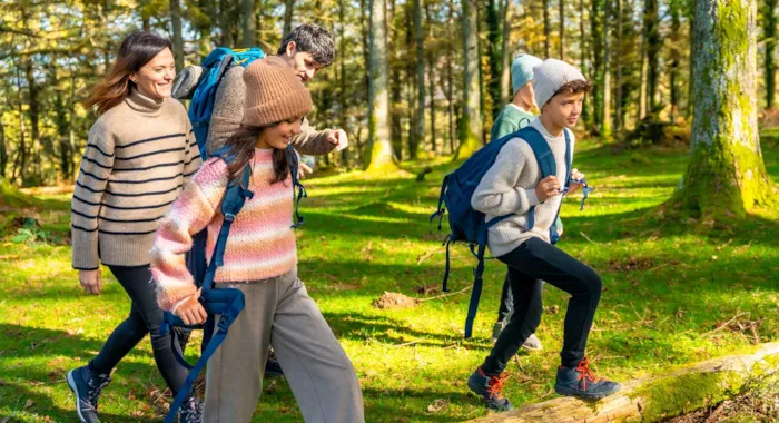 Camping with children aged 7 to 11: nature, sports and adventure - CampingDirect