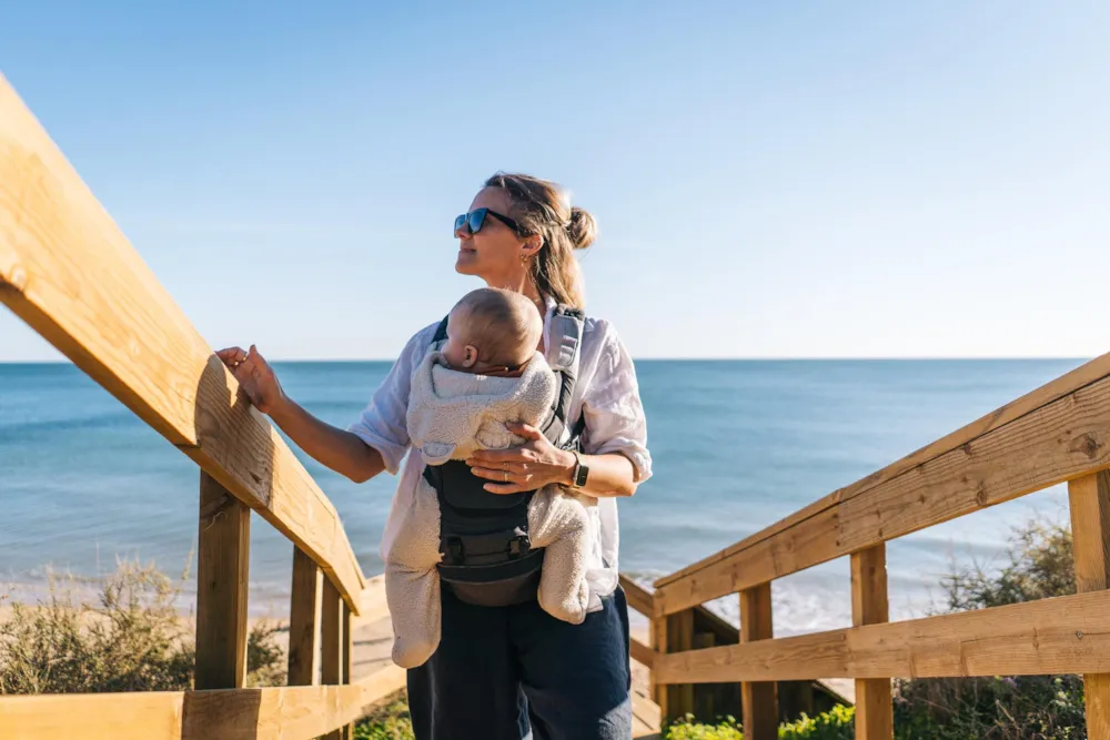 Mit Baby campen gehen: Wie Sie Ihren ersten gemeinsamen Campingurlaub planen  - CampingDirect - Bild n°16