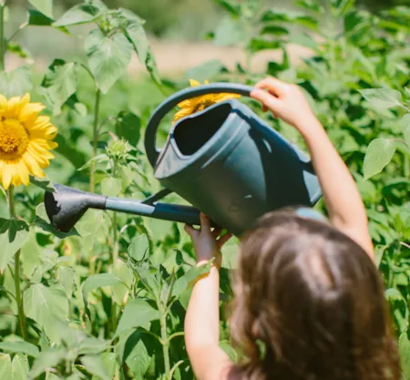 Activité jardinage au cœur de la nature pour petits et grands - Naturisme.fr
