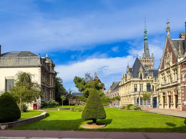 Historische Straßenansicht aus dem alten Dorfkern von Fécamp, Normandie, Frankreich 