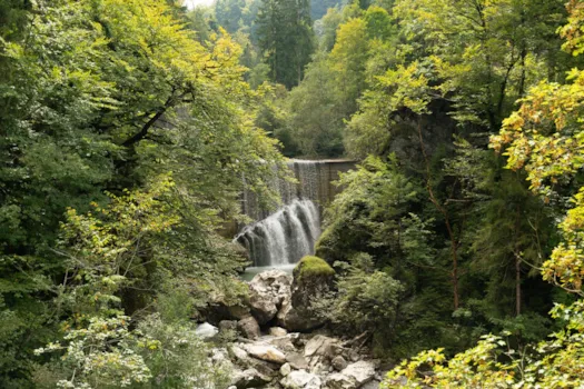 Wasserfall im Rappenloch-Tal in Dornbirn in Vorarlberg/Österreich