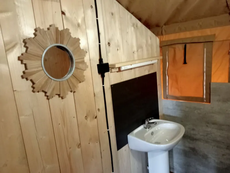 Woody 25 Premium Safari Lodge Tente 2/4 Pers. Sdb