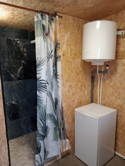 Premium pitch with individual sanitary facilities
