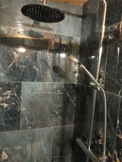 Premium pitch with individual sanitary facilities