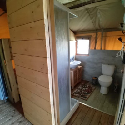 Woody 25 Premium Safari Lodge Tent with bathroom
