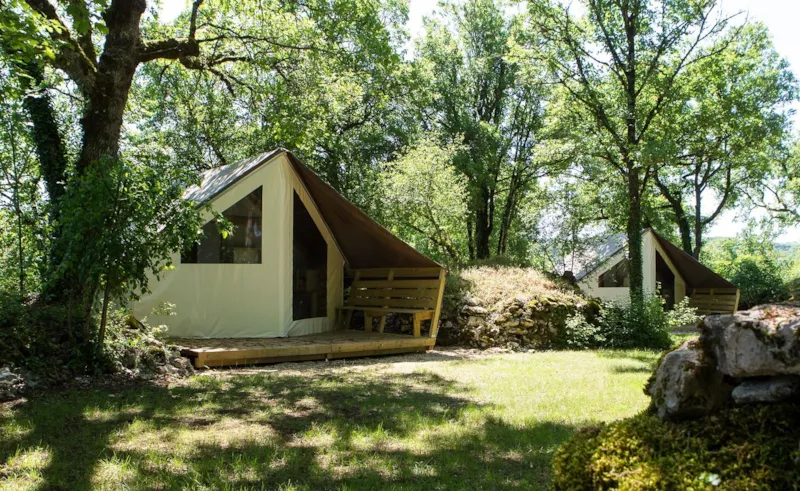 Tente Confort Insolite - 2 Chambres - Cuisine - Sans Sanitaires