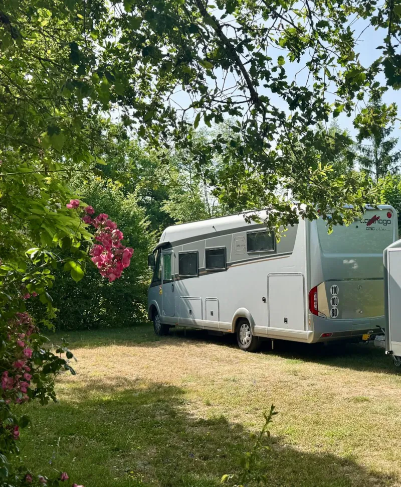 Emplacement Premium Avec Électricité 10A