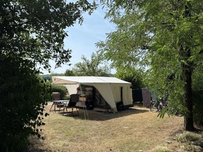 Emplacement Premium Avec Électricité 10A