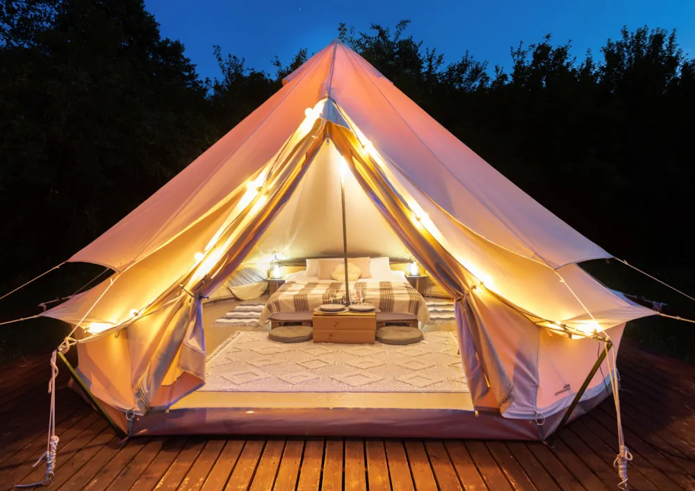 Location - Tente Nomade Insolite - 1 Chambre - Avec Cuisine Et Sanitaire Privé - Camping Domaine de la Faurie 