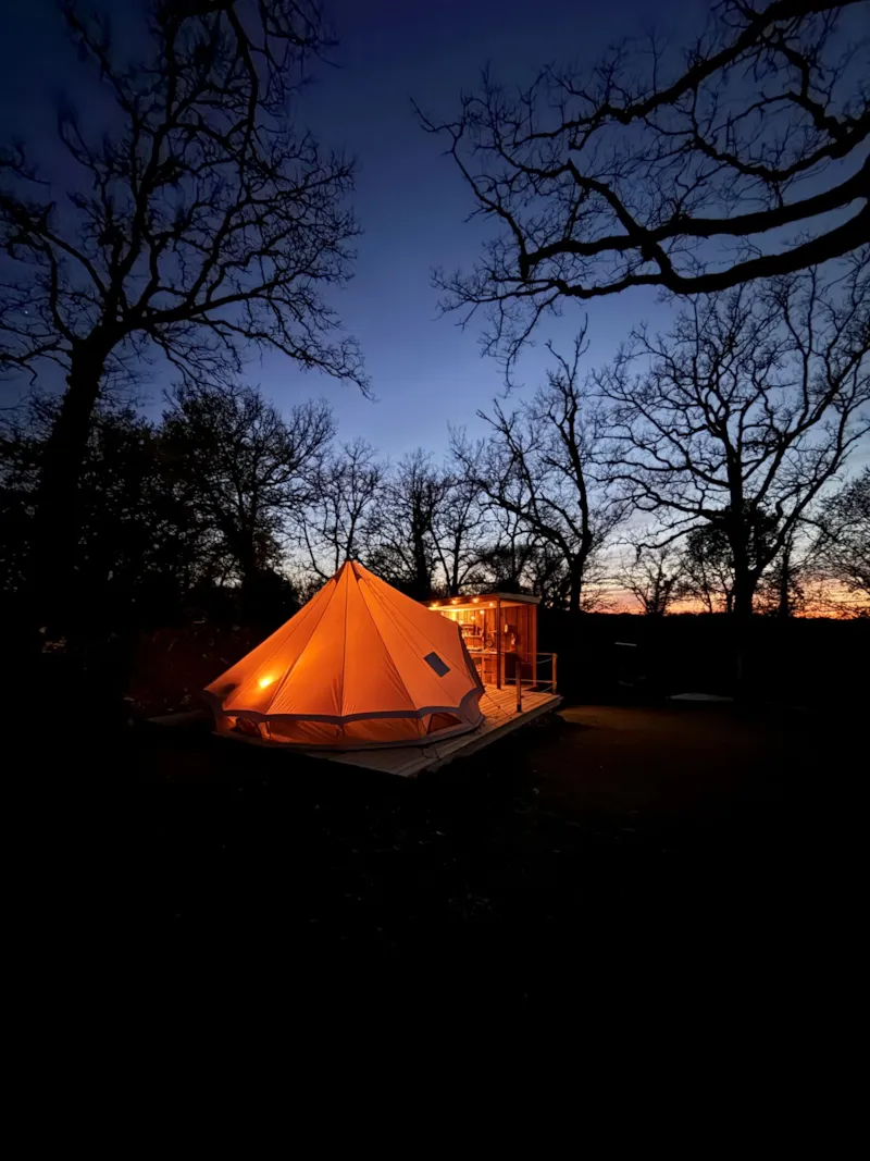 Tente Nomade Insolite - 1 Chambre - Avec Cuisine Et Sanitaire Privé
