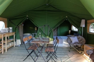 Freeflower Standard 37m² 2 rooms incl. covered terrace 13m² - without toilet blocks