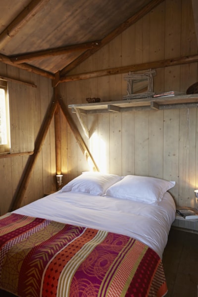 Cabane Lodge Standard 38m² 2 bedrooms sheltered terrace 12m² + TV