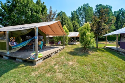 Freeflower Standard 37m² 2 rooms incl. covered terrace 13m² - without toilet blocks