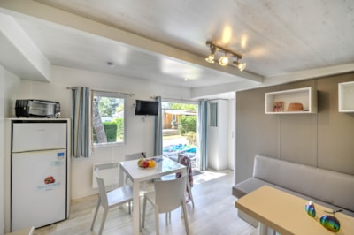Mobil-Home Comfort 30m² 2 bedrooms + half-covered terrace + TV + AIR CONDITIONING
