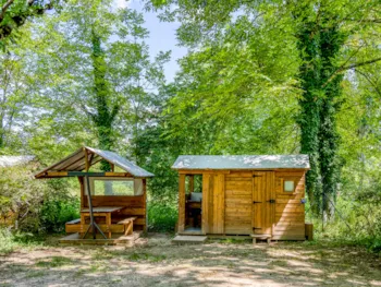 Stellplatz - Stellplatz Premium Freecamp + Strom 10A - Flower Camping Les Ondines