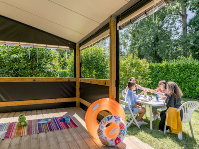 Mobitoile Standard 27m² 2 bedrooms + WC without bathroom - sheltered terrace