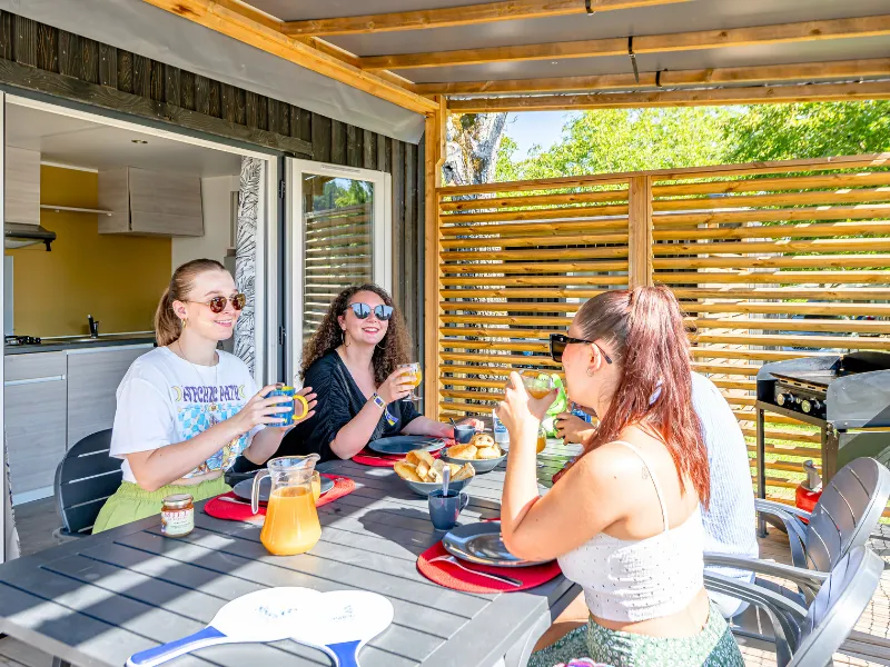 Homeflower Premium 29M² - 2 Chambres + Terrasse Semi-Couverte + Tv + Draps + Serviettes + Clim