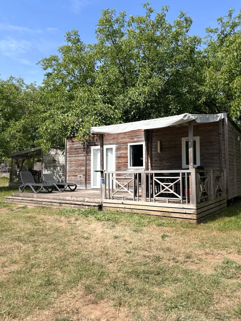 Mobil-Home Bois Confort 30M² 2 Chambres + Terrasse Semi-Couverte + Tv + Clim