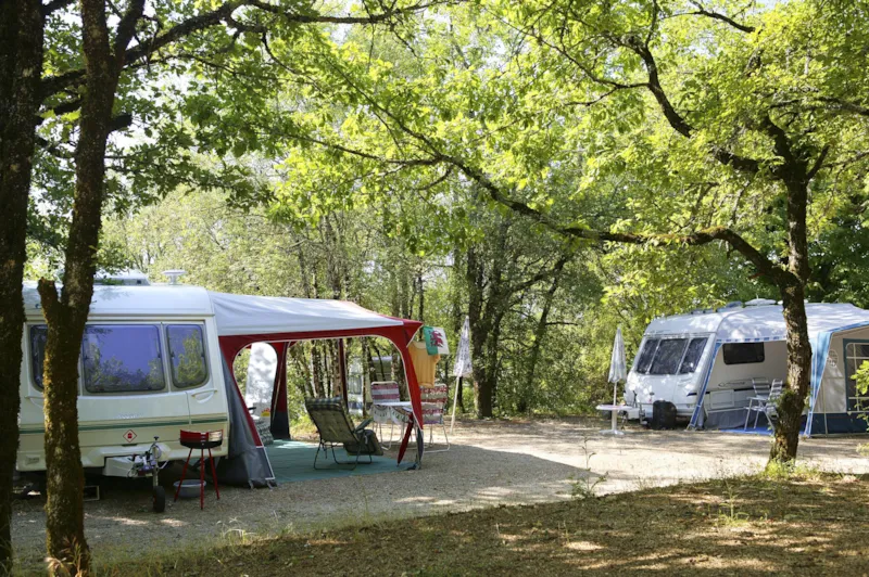 Emplacement Confort - 2 Pers. Comprises Dans Le Tarif