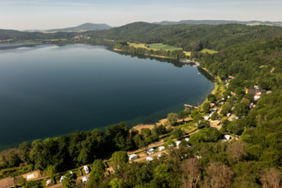 Camping pitch with lake view — 2