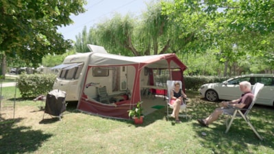 Premium pitch: tent, caravan or camper + 1 vehicle + electricity — 1