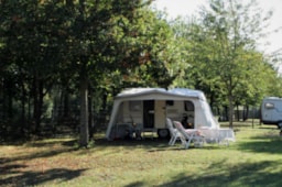 Stellplatz - Stellplatz Standard - Camping International de Jablines