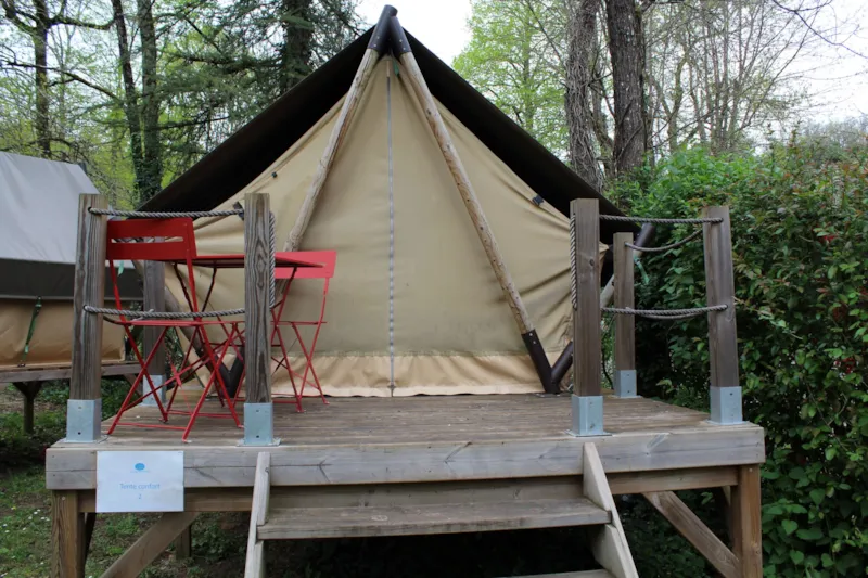Tente Prêt À Camper 6M² 1 Chambre - Sans Sanitaires + Terrasse 3M²