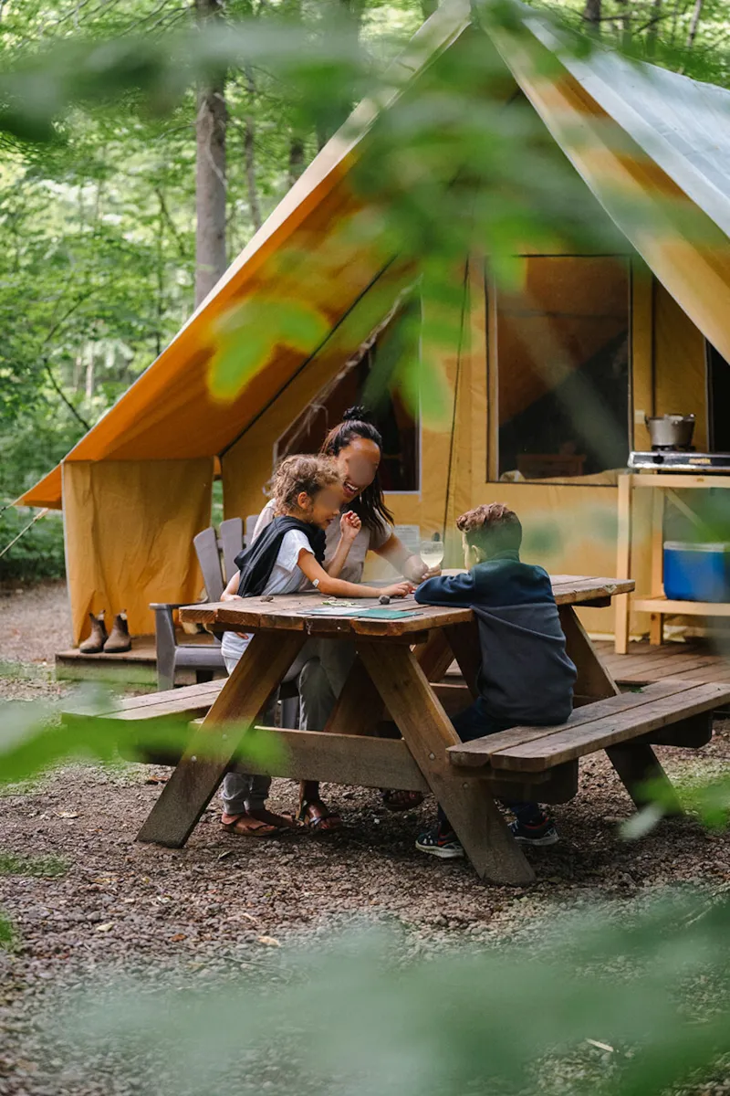 Tente Prêt À Camper 16M² 2 Chambres - Sans Sanitaires + Terrasse 15M²
