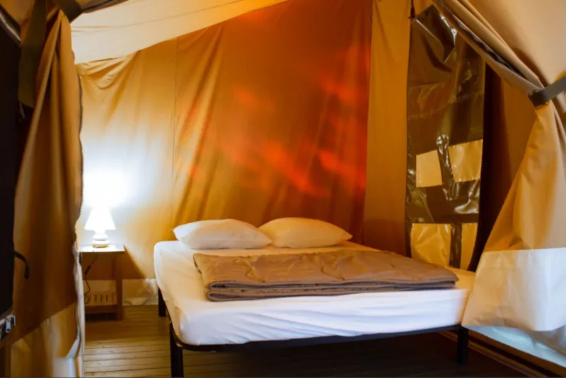 Tente Eden Standard 30M² 2 Chambres - Sans Sanitaires + Vue Sur Le Lot + Terrasse Couverte 11.5M²