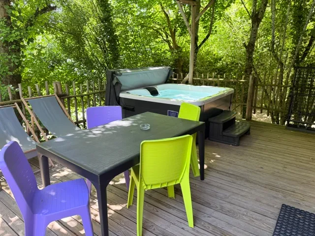 Mobil-Home Premium 30M² 2 Chambres + Terrasse 25M² - Tv - Clim - Spa