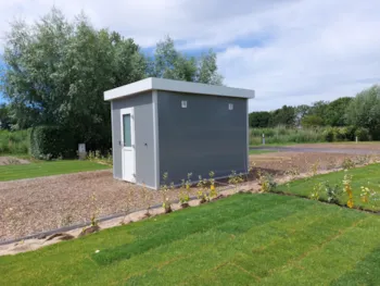 Stellplatz - Comfort Pitch Xl With Private Unit - 150 M² - Kompas Camping Westende