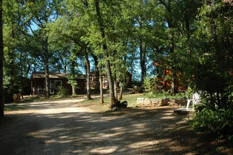 Chalet Confort Ideal Pour 1 Famille Avec 3 Enfants Ou 2 Couples À Saint Cirq Lapopie